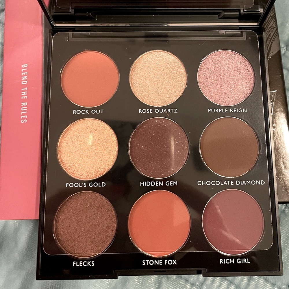 Morphe eyeshadow palette